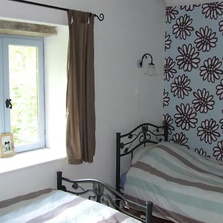 Les Fayes Ferienhaus Gouttières